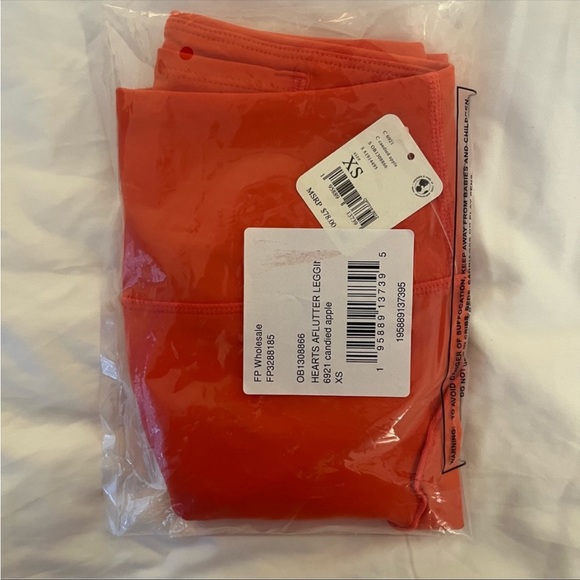 NWT Free People Hearts Aflutter Legging FP Movement Ruffle Detail Red Pink - Picture 12 of 16